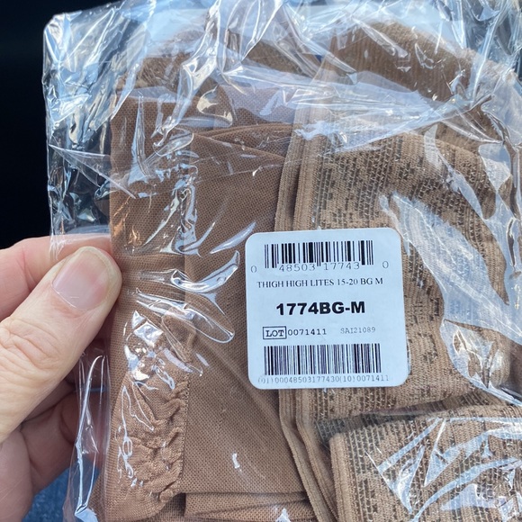 Truform compression medium beige style 1774BGM Thigh highs - Picture 4 of 7